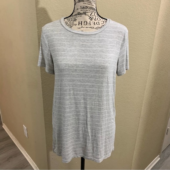 Banana Republic grey white stripe tee‎ sz small - Picture 1 of 6